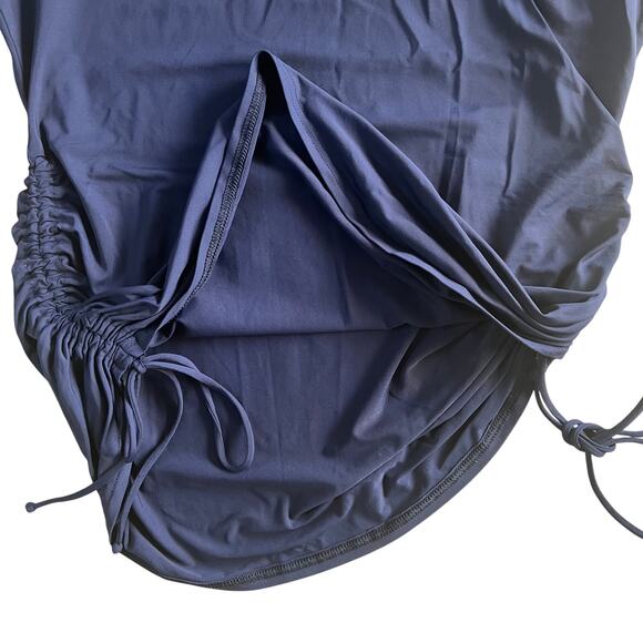 Lands’ End Women’s Rash Guard Swim Shirt Navy Embroidered V-Neck Size S (6-8) - Picture 4 of 6